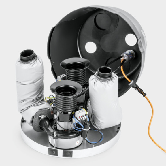 Vybaveno dvěma velmi tichými motory ventilátorů