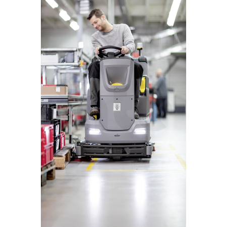 Podlahový mycí stroj s odsáváním KÄRCHER B 110 R Bp Pack 160 Ah Li+Dose+SSD+R75 1.161-441.0