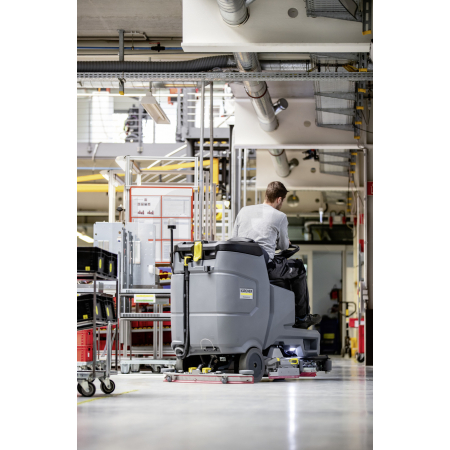 Podlahový mycí stroj s odsáváním KÄRCHER B 110 R Bp Pack 160 Ah Li+Dose+SSD+R75 1.161-441.0