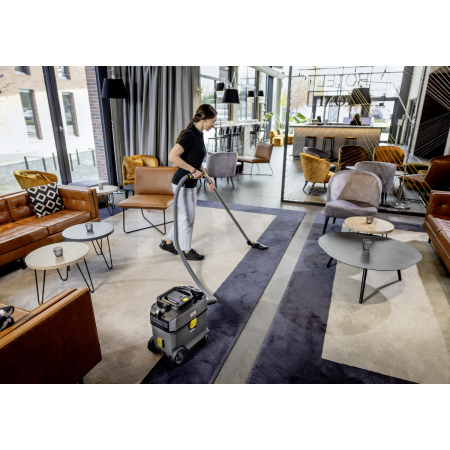 Bateriový vysavač na suché nečistoty KÄRCHER T 15/1 Bp 1.355-352.0