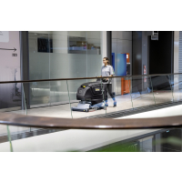 Podlahový mycí stroj s odsáváním KÄRCHR B 50 W Bp Pack 80Ah Li+R55+FC+DOSE+Rinse+Auto-fill Jubilejní edice 1.533-271.0