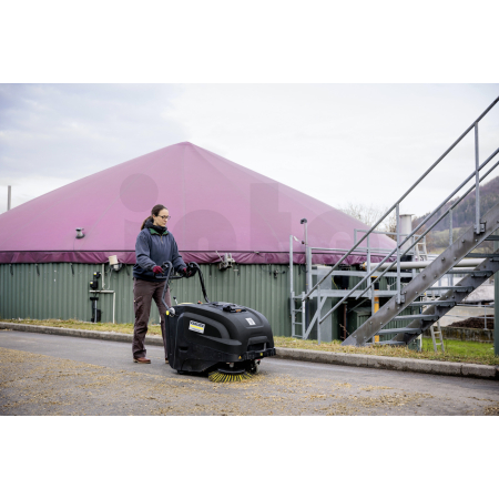 Zametací stroj s odsáváním KÄRCHER KM 75/40 W G Jubilejní edice 1.049-221.0