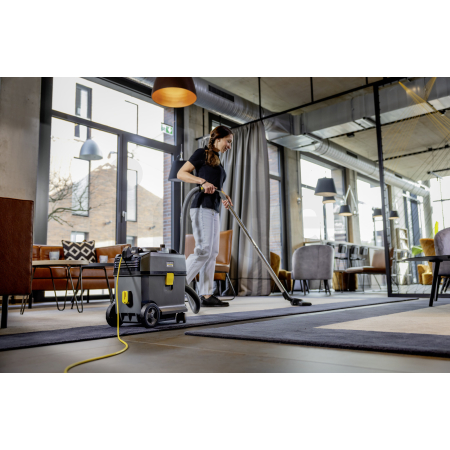 Vysavač na suché nečistoty KÄRCHER T 15/1 1.355-300.0