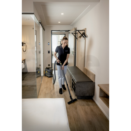 Vysavač na suché nečistoty KÄRCHER T 15/1 Adv 1.355-304.0