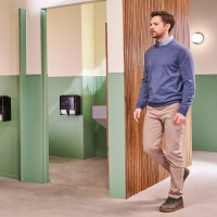 Tork OptiServe zásobník na 4 role bezdutinkového toaletního papíru, černá, T7, 558052