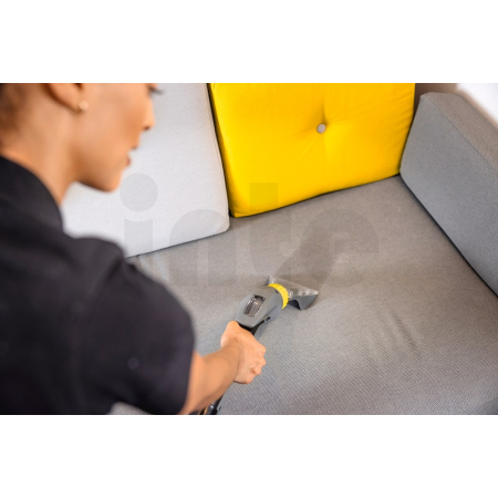 Čistič koberců KÄRCHER Puzzi 10/1 Adv 1.100-134.0