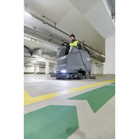 Podlahový mycí stroj s odsáváním KÄRCHER B 150 R Bp Pack 240Ah Li-Ion, DOSE, Ri + D90 1.246-176.0